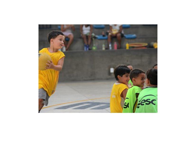 Na unidade do Sesc de Nova Friburgo foram abertas 270 novas vagas de esportes como vôlei, pilates, futsal, entre outras atividades Na unidade do Sesc de Nova Friburgo foram abertas 270 novas vagas de esportes como vôlei, pilates, futsal, entre outras atividades