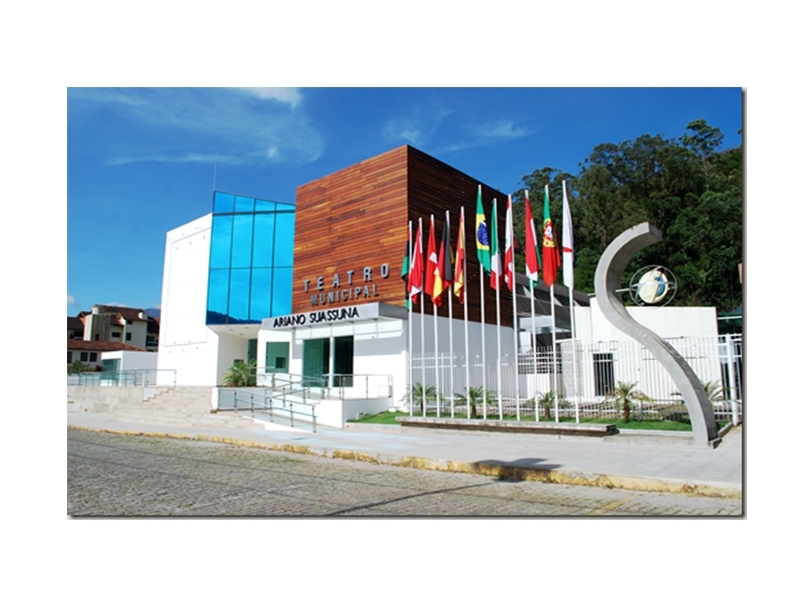 A Secretaria Municipal de Cultura, disponibiliza os equipamentos públicos culturais para iniciativas de grupos culturais da cidade (produtores locais) que tenham um projeto na área A Secretaria Municipal de Cultura, disponibiliza os equipamentos públicos culturais para iniciativas de grupos culturais da cidade (produtores locais) que tenham um projeto na área