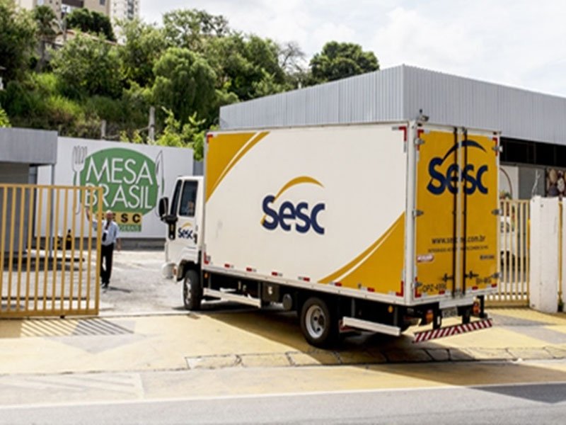 Mesa Brasil Sesc RJ distribuirá 5 toneladas de alimentos a quem precisa em Nova Friburgo Mesa Brasil Sesc RJ distribuirá 5 toneladas de alimentos a quem precisa em Nova Friburgo